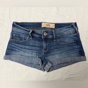 Hollister Low Rise Short-Shorts